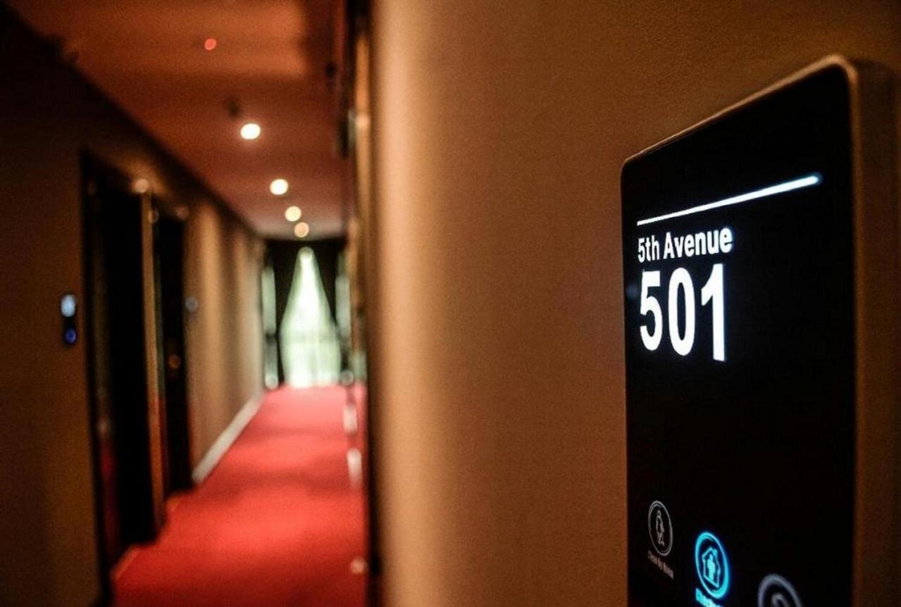 Manhattan Business Hotel Ttdi Kuala Lumpur Exterior photo