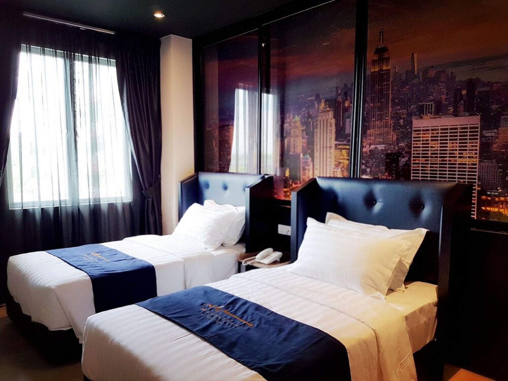 Manhattan Business Hotel Ttdi Kuala Lumpur Exterior photo