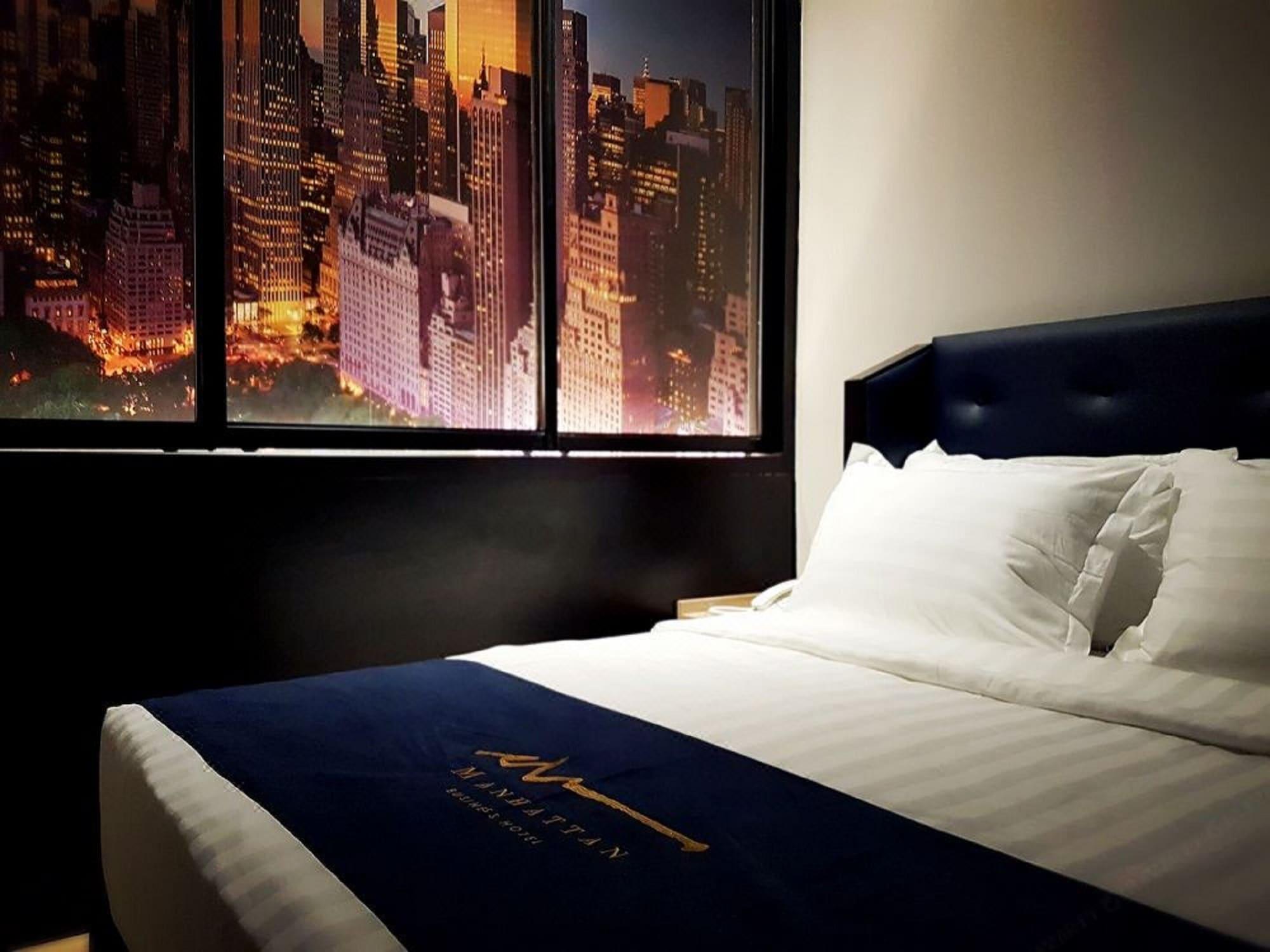 Manhattan Business Hotel Ttdi Kuala Lumpur Exterior photo