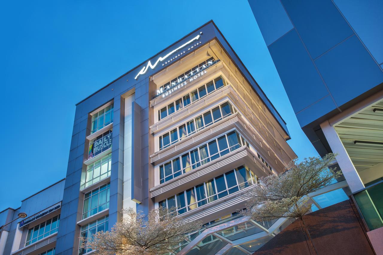Manhattan Business Hotel Ttdi Kuala Lumpur Exterior photo