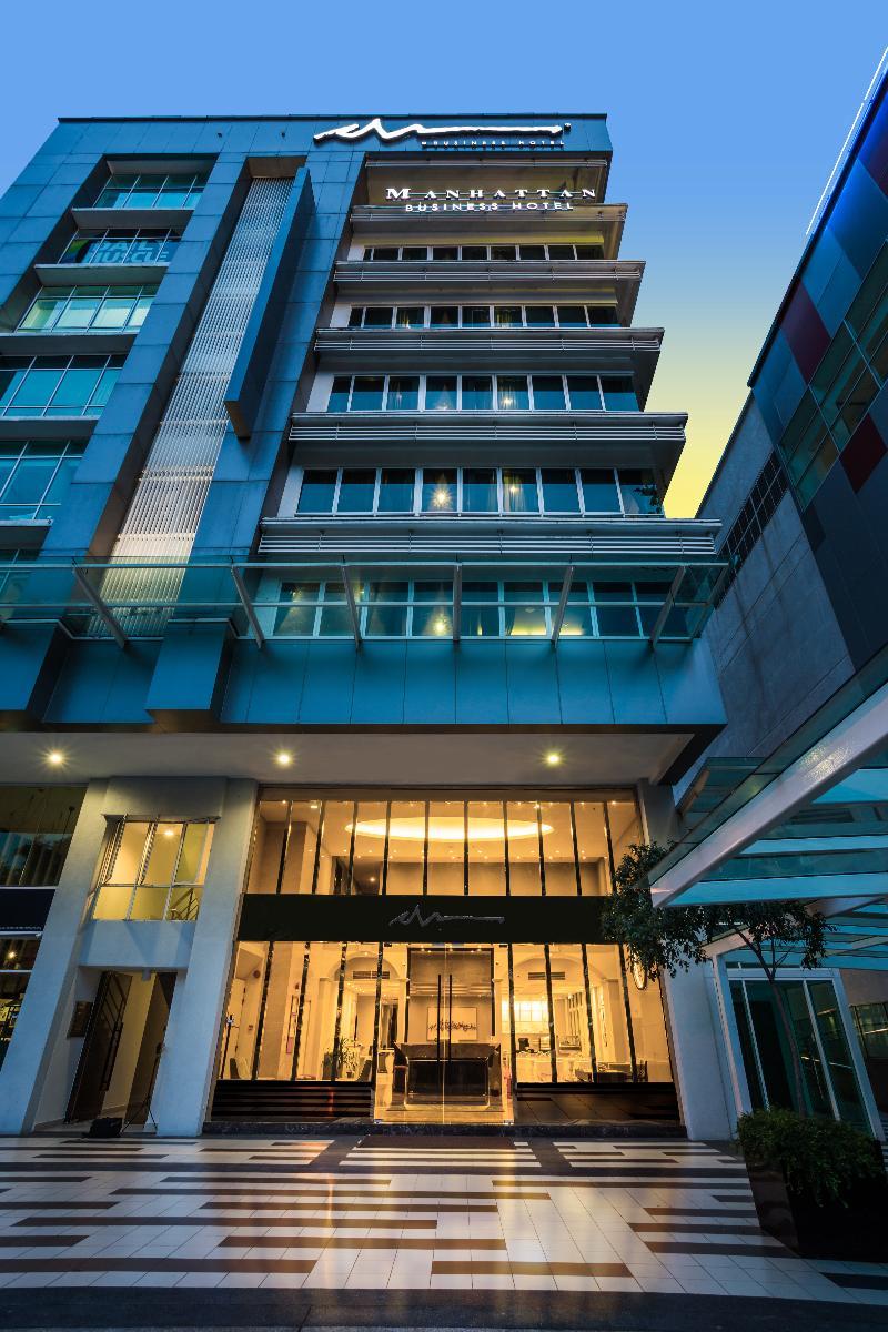 Manhattan Business Hotel Ttdi Kuala Lumpur Exterior photo